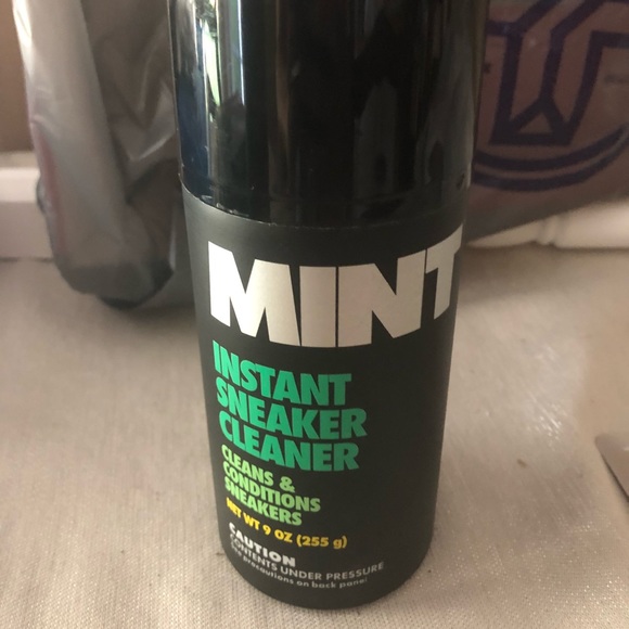 Brand new MINT sneaker cleaner - Picture 2 of 5